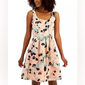 NWT ANNE KLEIN‎ Fit & Flare Topstitch Pleated Lined Mini Floral Dress Size 2